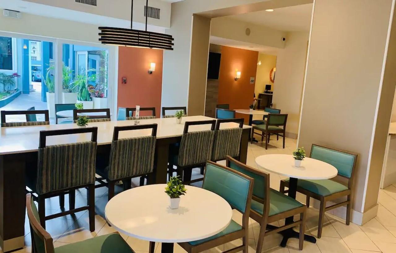 Holiday Inn Express & Suites Nassau By Ihg Exterior photo